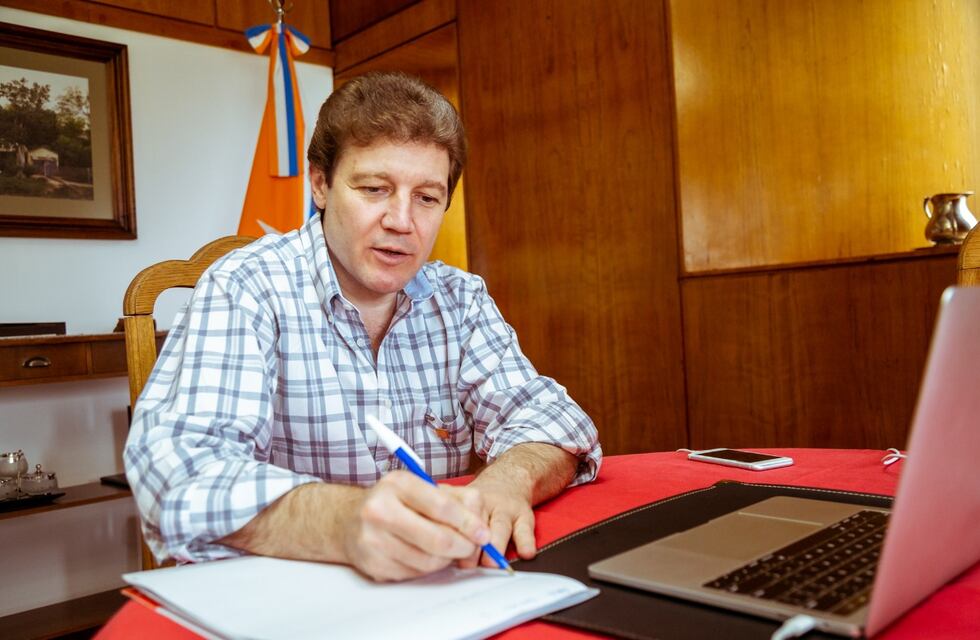 Melella decidió suspender el aumento salarial de funcionarios y legisladores