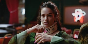 El mal momento de Rosalía: tuvo que salir corriendo de una entrevista y preocupó a todos