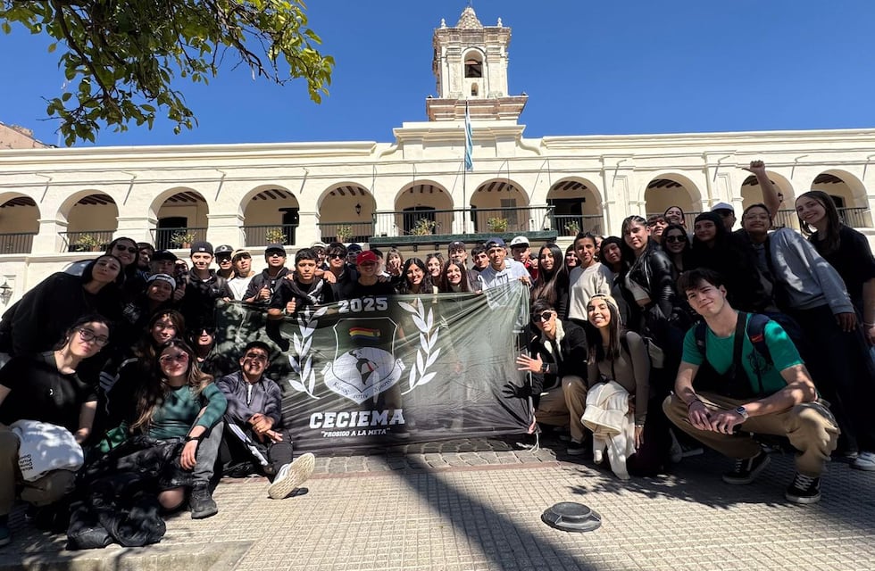 Los egresados que cambiaron Bariloche por Salta y se volvieron virales: “Nos dijeron que nos íbamos a arrepentir”