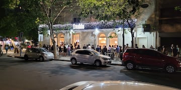 La celebración sumó a cientos de adeptos que hicieron largas filas para conseguir su beneficio.
