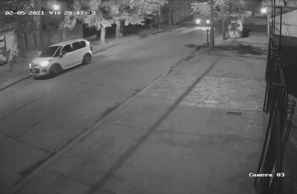 Luis Guillón: le robaron el auto a una mujer y durante el asalto dispararon contra un niño de ocho años