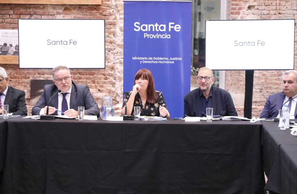 Sin Omar Perotti ni Alejandra Rodenas, se realizó la segunda reunión de la Junta Provincial de Seguridad