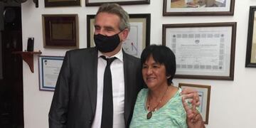 El ministro de Defensa Agustín Rossi visitó a Milagro Sala en su domicilio.
