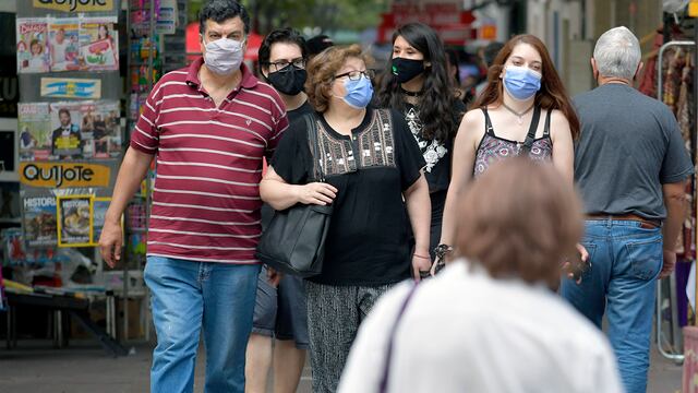 Llegó el verano y aumentaron los casos de Covid. (Foto: Orlando Pelichotti / Los Andes)