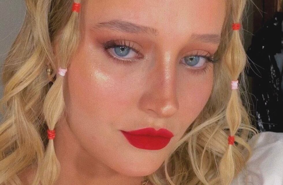 Aprendió a maquillar gracias a Youtube y hoy tiene su propio emprendimiento