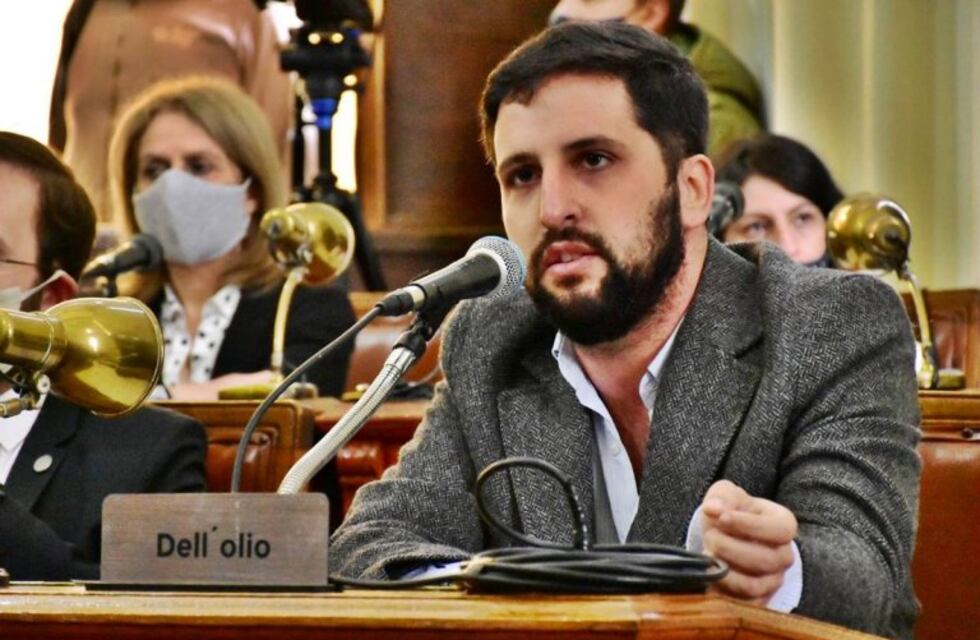 Cresto: la oposición señala que todavía no se sabe nada del regreso a la intendencia
