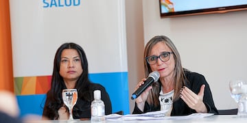 Gabriela Barbás aseguró el pago adicional por guardias activas. (Gobierno de Córdoba)
