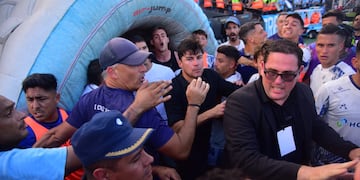 Hubo incidentes en la manga del túnel al final del Belgrano-Talleres (Javier Ferreyra / La Voz).