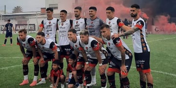 Sporting no pasó del empate ante Liniers por el Federal Amateur.