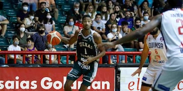 Mosley, hombre determinante en el funcionamiento de Atenas frente a Quimsa. (German Ruiz / Prensa Atenas)