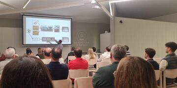 Charla en la Sociedad Rural de Rafaela sobre “Vender mejor nuestra producción”