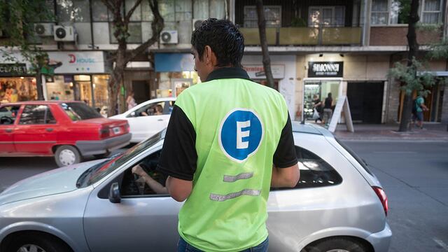 Aumenta el precio del estacionamiento medido en la Ciudad de Mendoza. Foto Ignacio Blanco.
