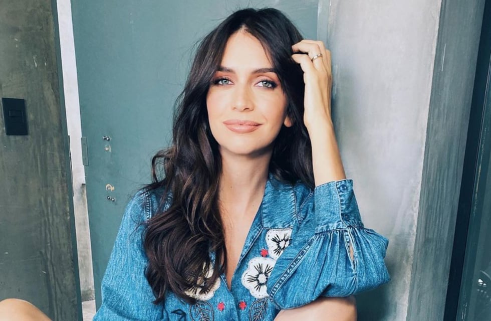 Zaira Nara posó con un top cruzado y calza engomada ‘total black’ y cautivó en Instagram con el resultado: “Arrancando el lunes”