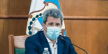 Sergio Uñac retomó sus funciones tras recuperarse de coronavirus y brindó una conferencia de prensa.