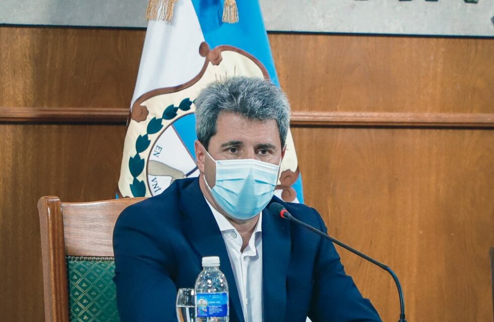 Uñac habló en rueda de prensa con medios nacionales y ratificó su postura de suspender las PASO