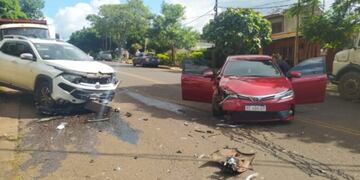 Accidente vial en Posadas dejó como saldo a una conductora hospitalizada.