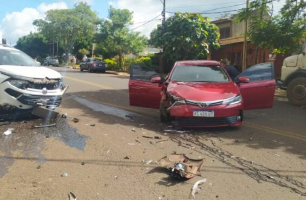 Accidente vial en Posadas dejó como saldo a una conductora hospitalizada