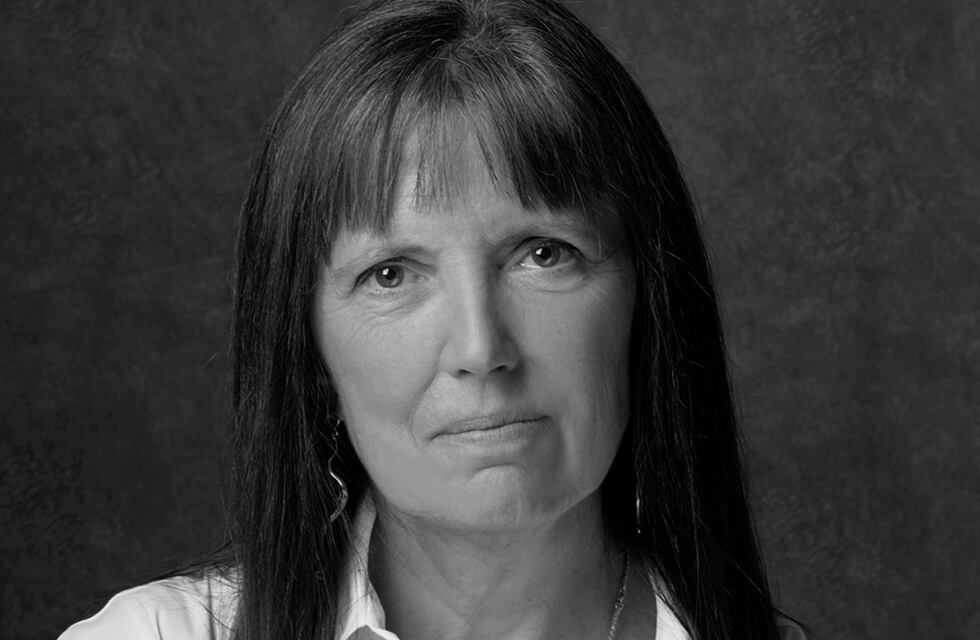 La exitosa escritora Claudia Piñeiro se presenta en el auditorio Marciano Cantero en Maipú