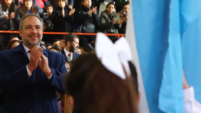 Estudiantes de 18 escuelas tanto públicas como privadas de Maipú prometieron lealtad a la bandera.