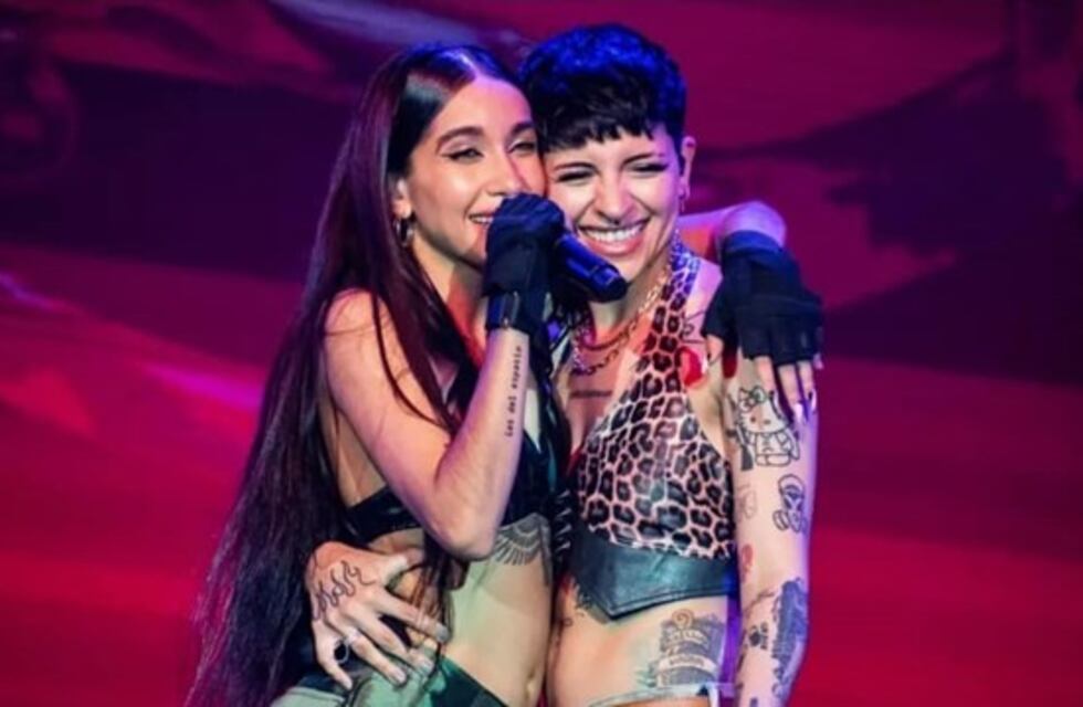 María Becerra y Cazzu sorprendieron en Instagram con looks arriesgados y al estilo “total black”: “Mañana”