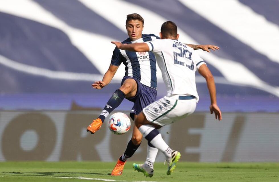 Tenaglia tiró fantasía en el área y casi rompe el cero para Talleres