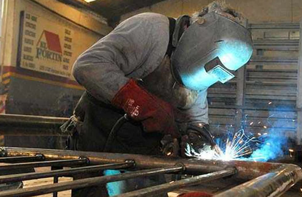Chubut: trabajadores de una metalúrgica se cortaron los dedos en un grave accidente