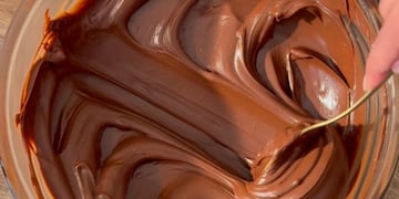 Cómo hacer la mejor crema bariloche: la receta definitiva para rellenar postres
