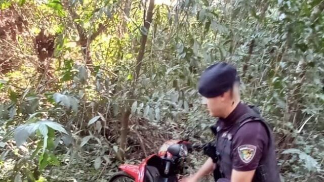 Recuperan una motocicleta robada que había sido abandonada en Oberá.