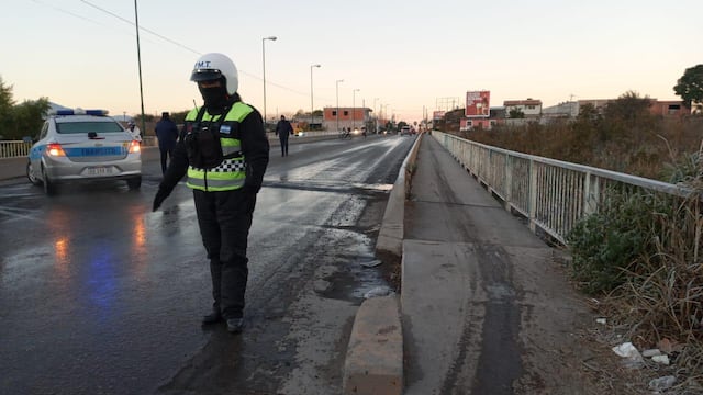 Más de 40 salteños patinaron con sus motos en un puente congelado