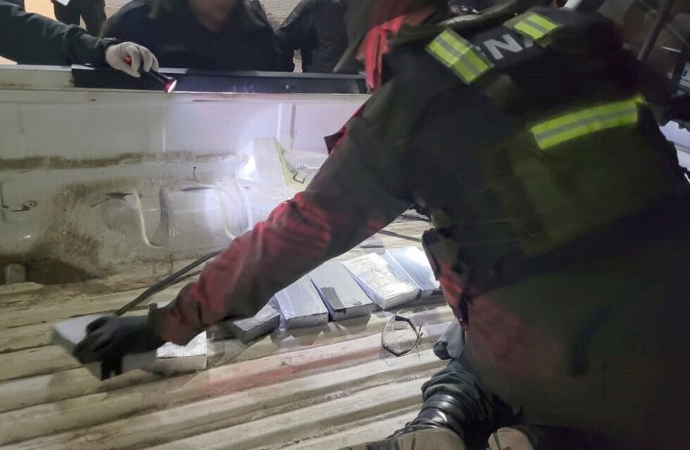 Gendarmería detuvo en Lavalle a un hombre con más de 12 kilos de cocaína