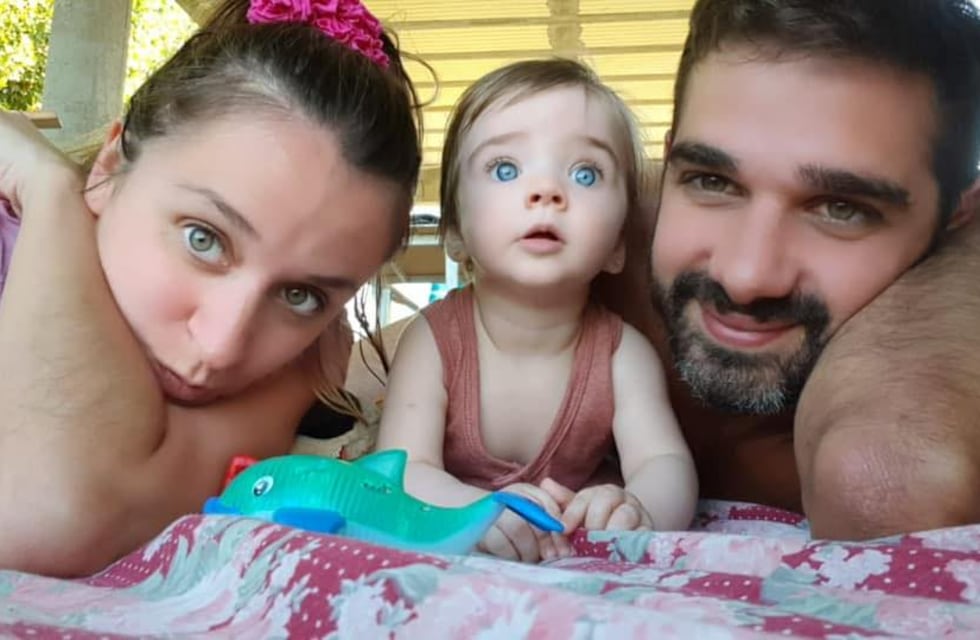 Lanzan campaña viral contrarreloj por una niña con atrofia muscular espinal