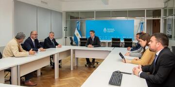 En Buenos Aires, el Gobernador Osvaldo Jaldo se reunió con el Ministro de Obras Públicas de la Nación, Gabriel Katopodis