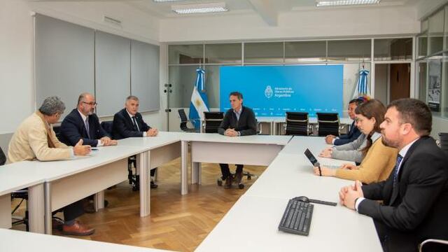 En Buenos Aires, el Gobernador Osvaldo Jaldo se reunió con el Ministro de Obras Públicas de la Nación, Gabriel Katopodis
