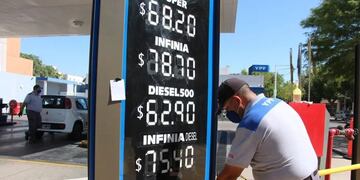 Nuevo aumento del combustible: 15% entre marzo, abril y mayo. (Foto: web)