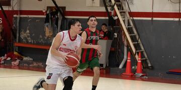 Torneo Oficial de Básquet de Tres Arroyos: Huracán no afloja y estira su invicto