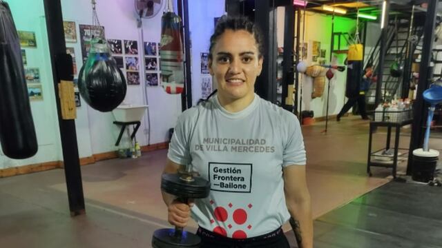 Micaela "La Princesita" Luján entrena en Rosario (Santa Fe) para hacer la primera defensa del título Mundial.