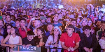 Una mujer revoleó cintazos en medio del festival de Jesús María.