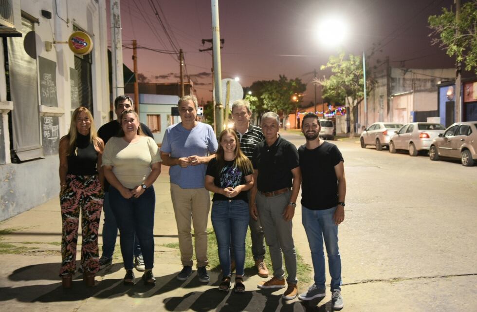 Habilitaron nuevas luces LED en Avenida Brasil