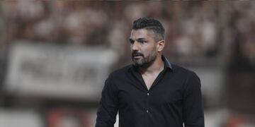 Javier Gandolfi, entrenador de Talleres, y la expectativa por la contratación de una joven promesa del fútbol colombiano.