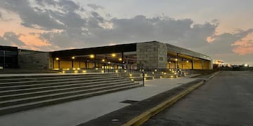 Nuevo centro comercial.