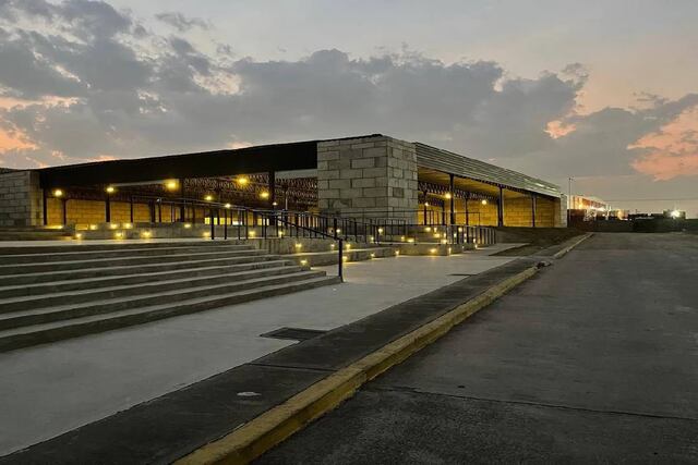 Nuevo centro comercial.