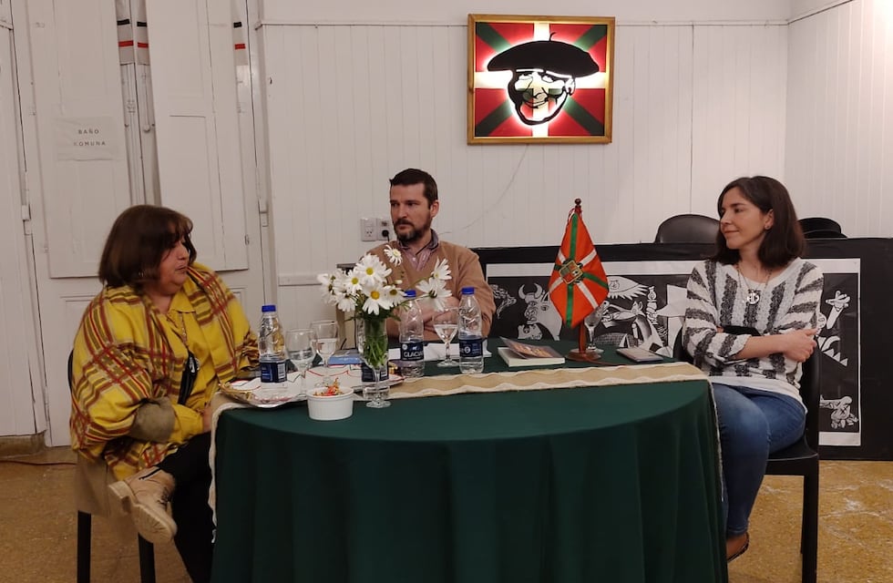 “Letras desde la Raíz” Se presentó en el Centro Vasco