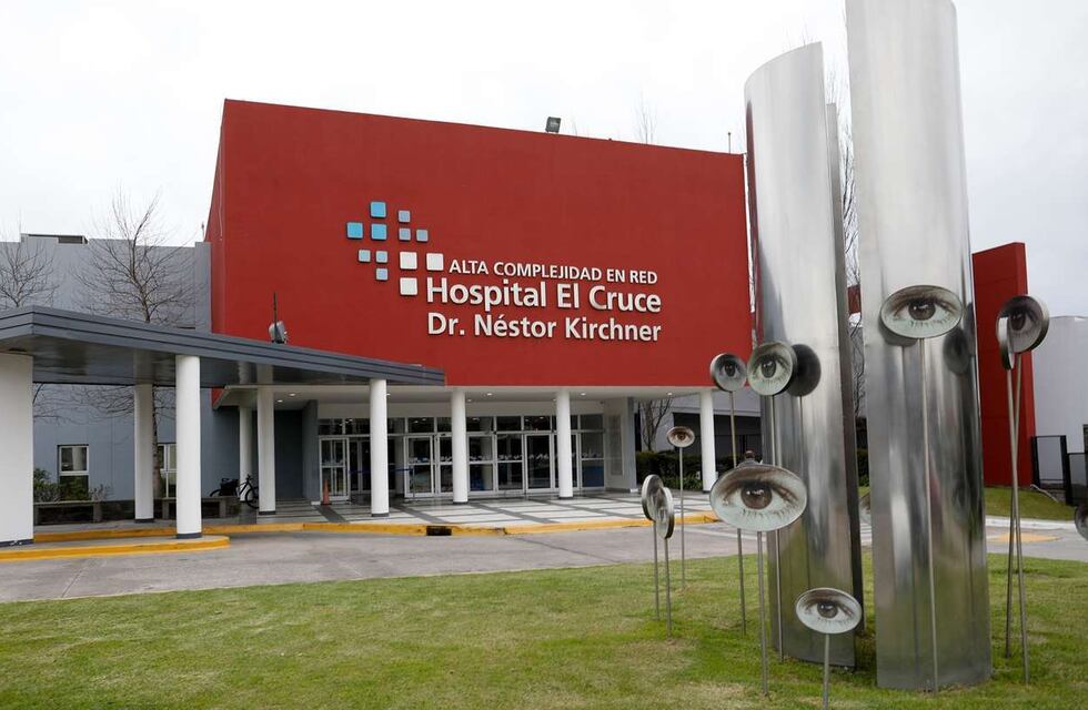 Vacunatorio VIP: operativo de la Justicia en el hospital el Cruce de Florencio Varela