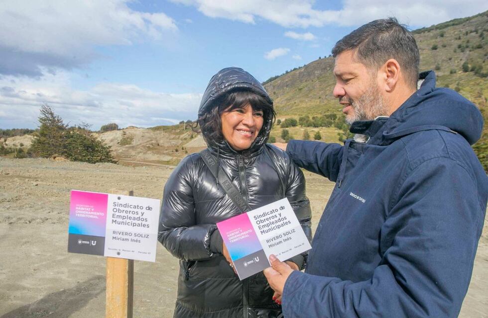 Entrega de lotes a trabajadores nucleados en el SOEM