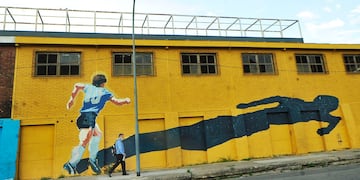 Los murales en Córdoba, en el mundo. Testimonio de la adoración por Diego (La Voz).