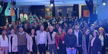 Encuentro vecinal apoya al candidato Avilés.