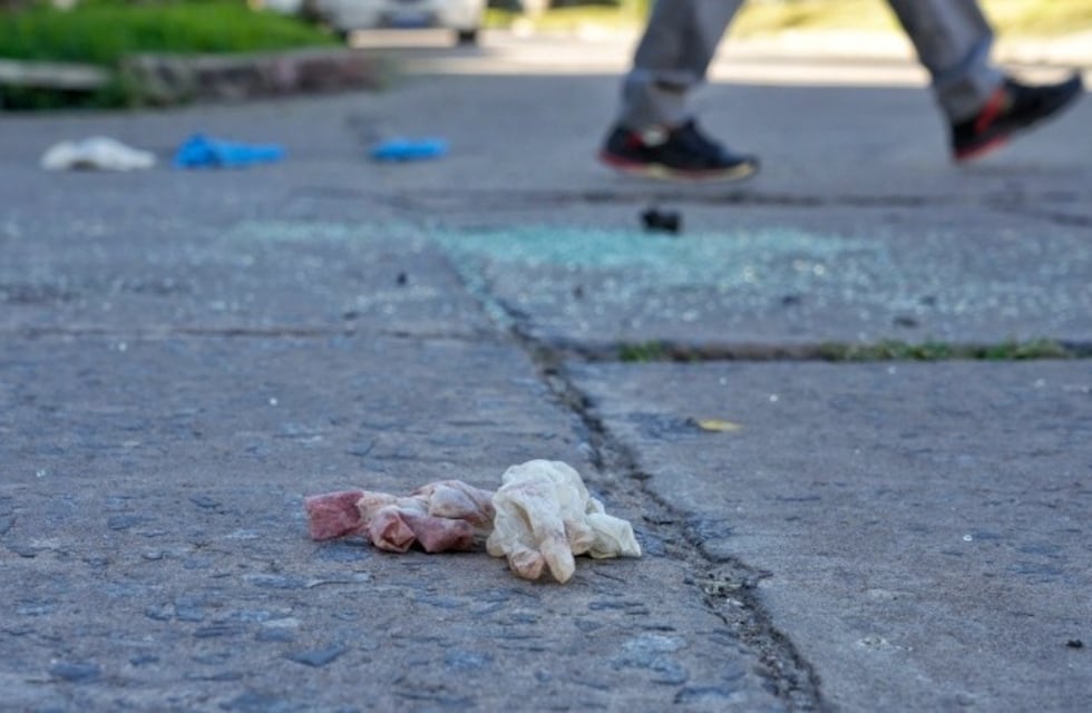 Caramelos y zapatillas: las hipótesis y elementos detrás de los asesinatos de dos taxistas rosarinos