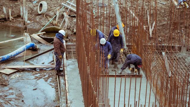 Avanzan las obras de agua, gas y cloacas en el Margen Sur.