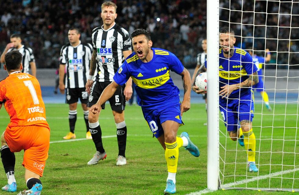 Boca le ganó 2 a 1 a Central Córdoba y se acercó a la clasificación