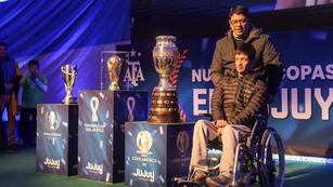 Aficionados de toda la provincia y la región tuvieron la oportunidad de apreciar en persona las Copas obtenidas entre 2021 y 2022 por la Selección Argentina de Fútbol.